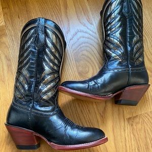 NWOT Ariat Western Cowboy Boots